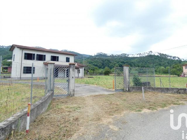 Casa in vendita a Brugnato, Liguria