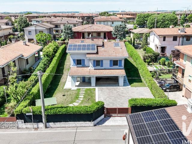 Casa in vendita a Castiglione Delle Stiviere, Lombardia