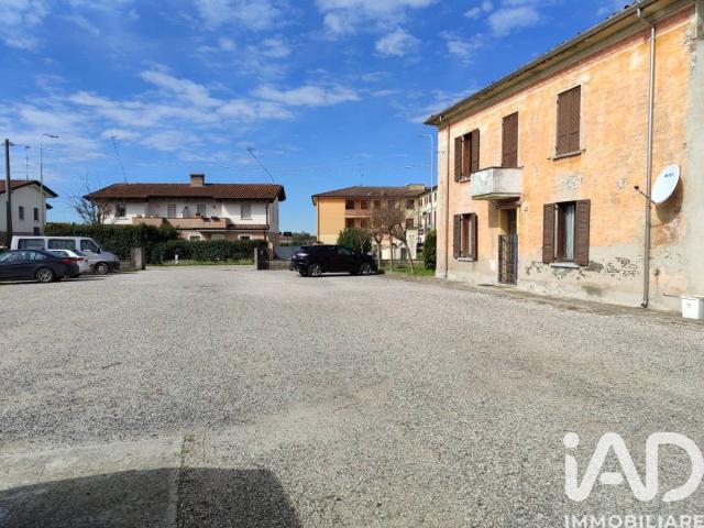 Casa in vendita a Villa Inferiore, Suzzara