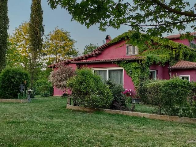 Casa in vendita a Sutri, Lazio