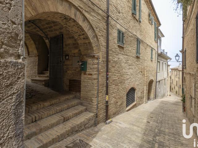 Casa in vendita a Contrada Celeste, Marche