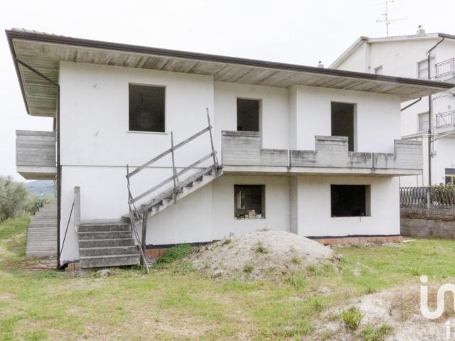 Casa in vendita a Castellalto, Abruzzo