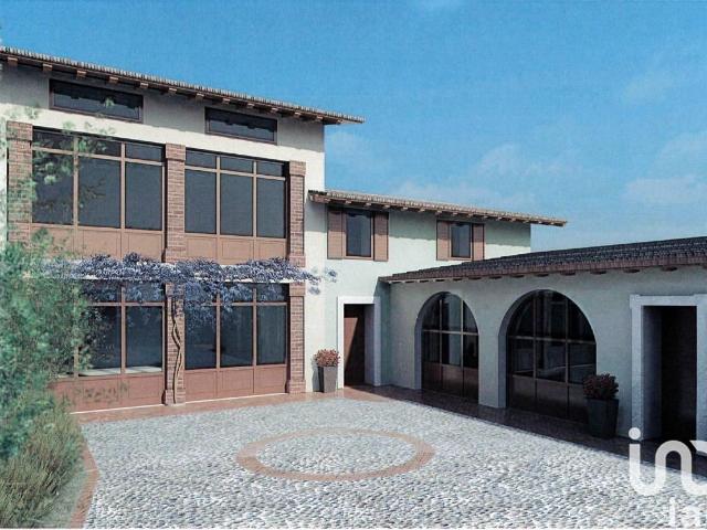 Casa in vendita a Calcinato, Lombardia