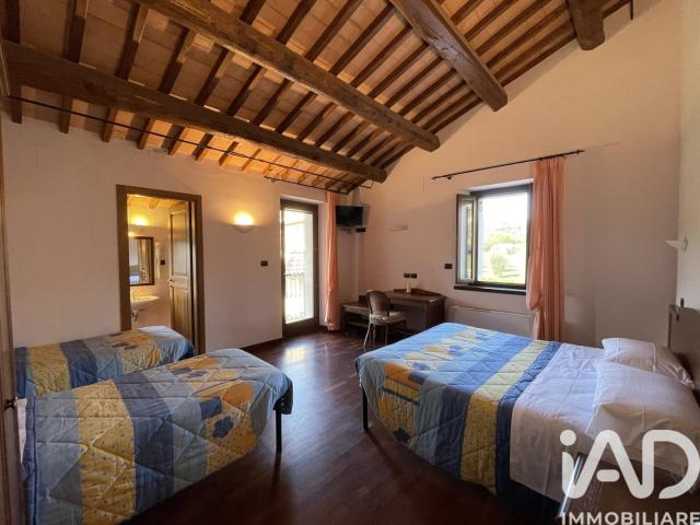 Casa in vendita a Porchiano, Marche