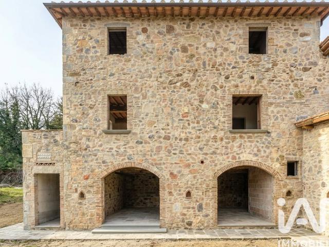 Casa in vendita a Monticiano, Toscana