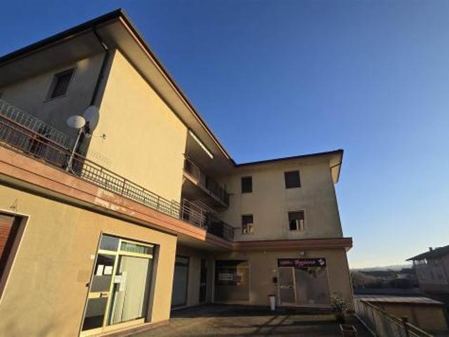 Locale Commerciale in vendita a Piemonte, Biella