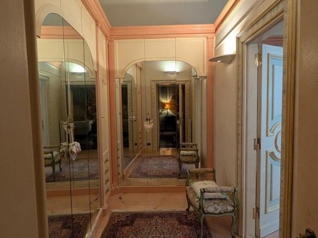 Casa in vendita a Centro storico, Marche
