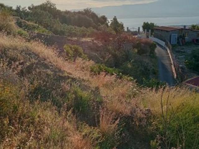 Terreno in vendita a Messina, Sicilia