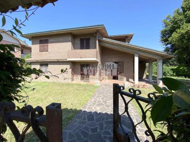 Villa Indipendente in vendita a Unione di Comuni della Romagna Forlivese, Forlimpopoli