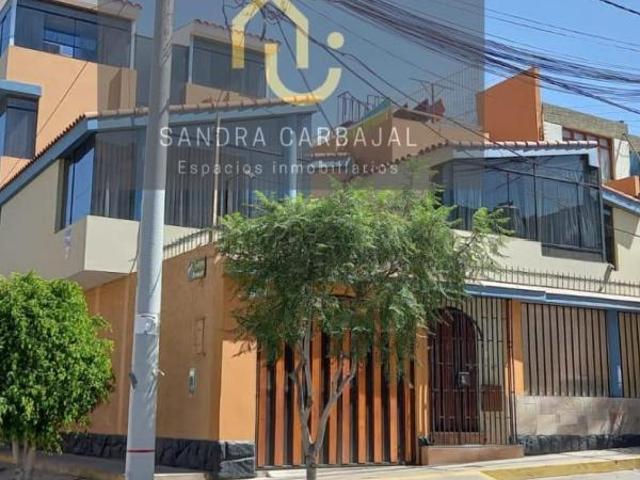 Casa venta en Cerro Colorado, Arequipa