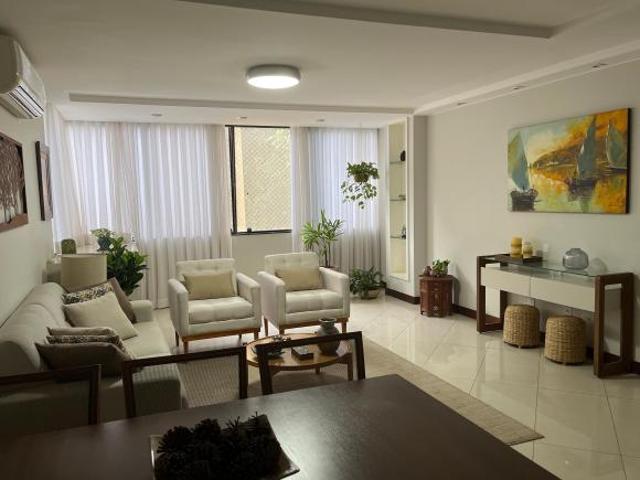 Apartamento venda em SQN 111, Plano Piloto