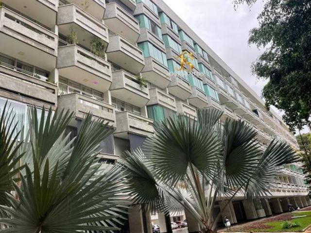 Apartamento venda em SQS 312, Plano Piloto