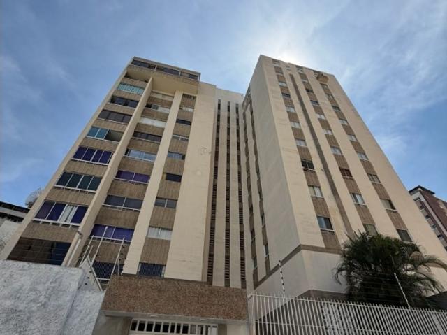 Apartamento en venta en Santa Rosa de Lima, Caracas