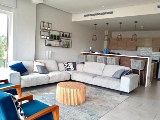 PLAYA ESCONDIDA COLON VENDO APARTAMENTO