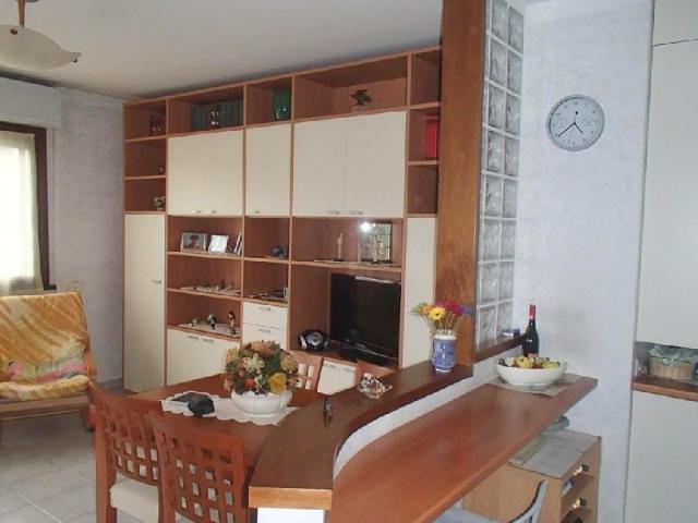 Appartamento in vendita a Siziano, Lombardia