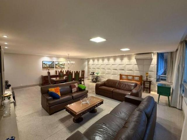Apartamento venda em SQN 305, Plano Piloto