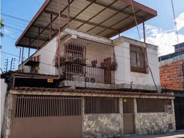 Casa en venta en Las Barrancas, Parroquia Guatire