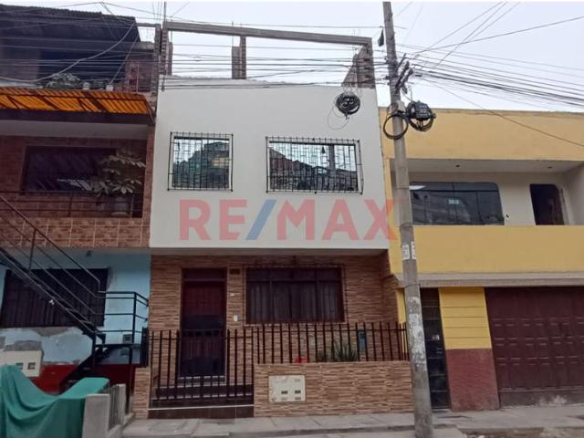Casa venta en Collique, Comas