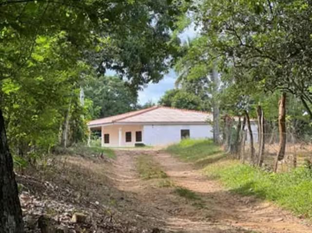 Casa venta en Pesé