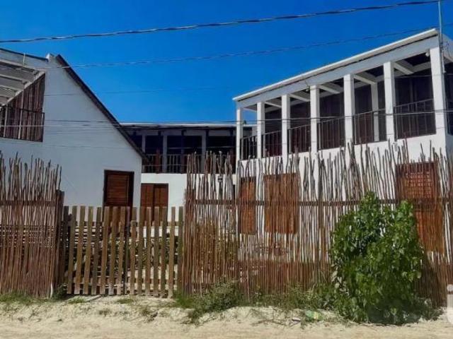 VENDO CASA CHALET EN MADERA A METROS DE LA PLAYA EN LA ISLA DE HOLBOX, Q.ROO