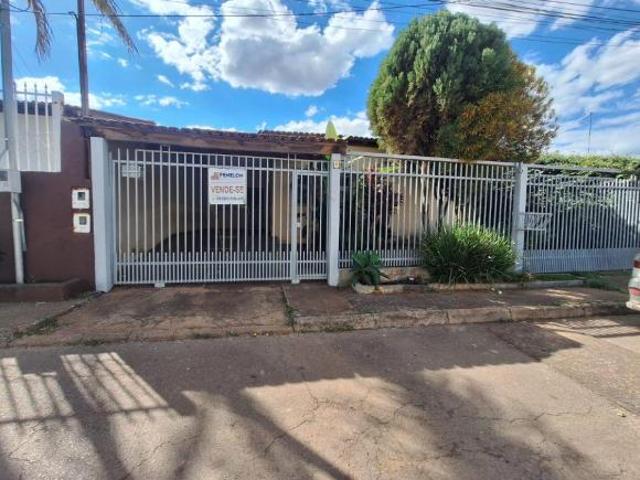 Casa venda em Região Geográfica Imediata de Luziânia, Região Integrada de Desenvolvimento do Distrito Federal e Entorno