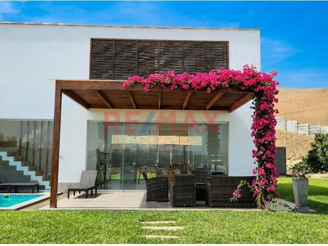 Casa venta en Cerro Azul, Cañete