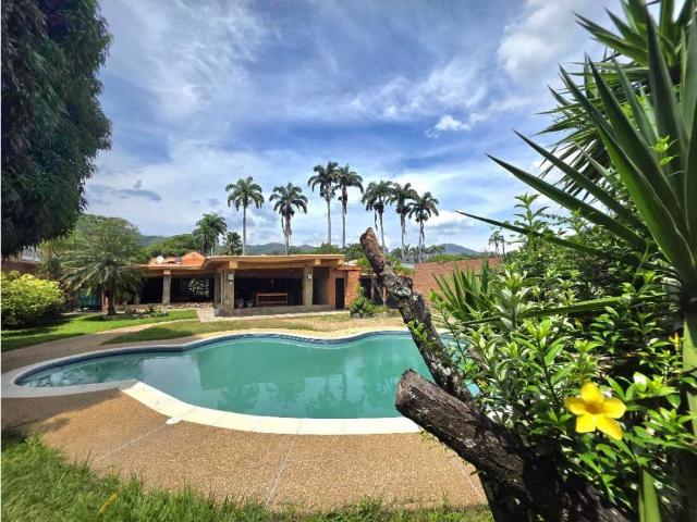 Casa en venta en Guaparo, Valencia