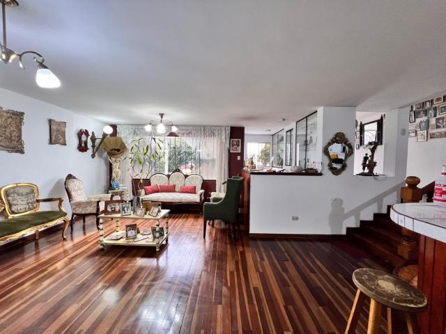 Casa venta en Rafael Escardó, San Miguel