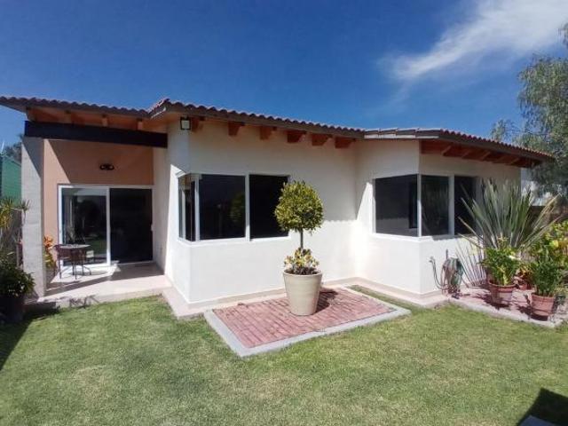 Vendo casa en condominio Senior Living en Tequisquiapan