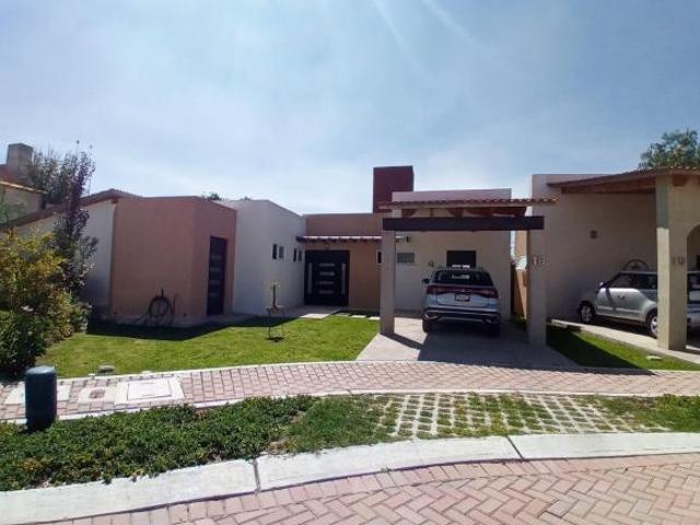 Vendo casa en condominio Senior Living en Tequisquiapan