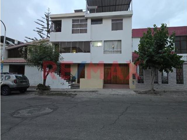 Casa venta en José Luis Bustamante Y Rivero, La Pampilla