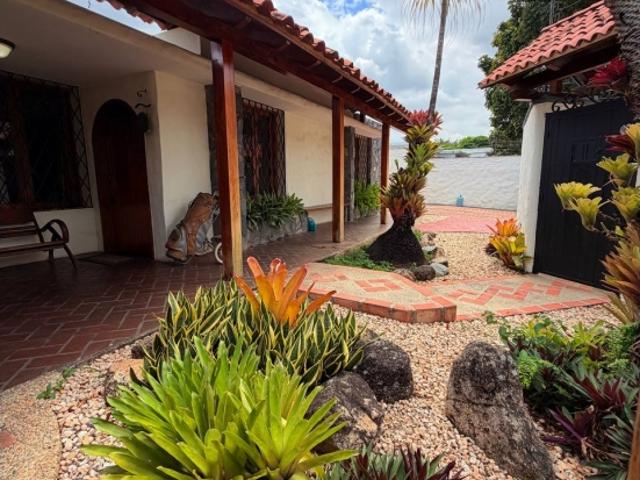 Casa en venta en Guaparo, Valencia