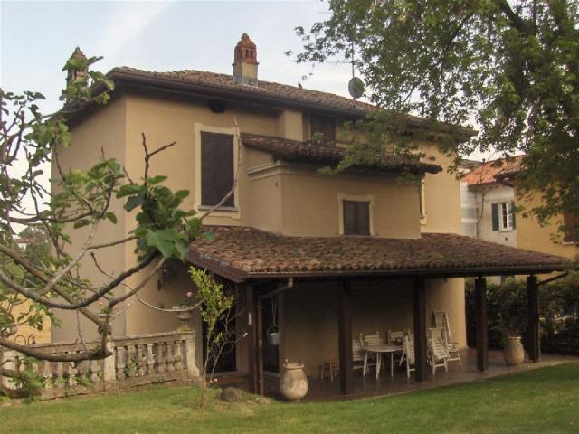 Villa Indipendente in vendita a Merate, Lombardia