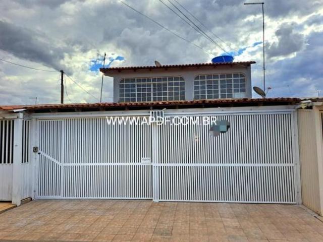Casa venda em Região Geográfica Imediata do Distrito Federal, Região Integrada de Desenvolvimento do Distrito Federal e Entorno