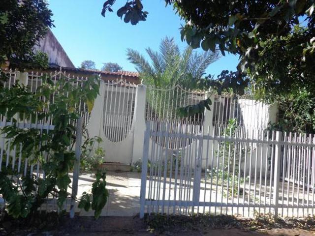 Casa venda em Região Geográfica Imediata do Distrito Federal, Região Integrada de Desenvolvimento do Distrito Federal e Entorno
