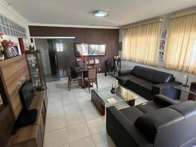 Casa venda em Região Geográfica Imediata do Distrito Federal, Região Integrada de Desenvolvimento do Distrito Federal e Entorno