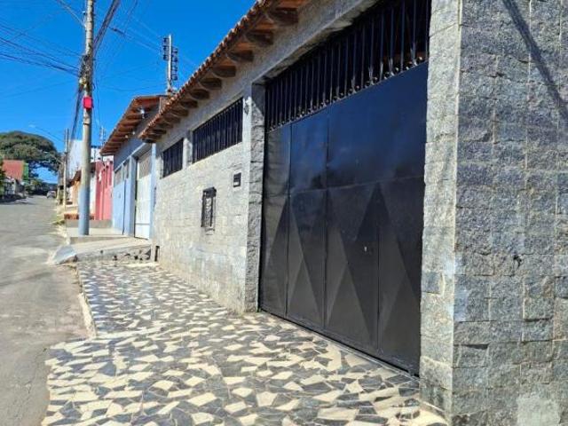 Casa venda em Região Geográfica Imediata de Luziânia, Região Integrada de Desenvolvimento do Distrito Federal e Entorno