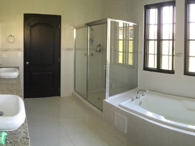 Vendo casa totalmente amoblada y equipada – hacienda pacífica, san carlos