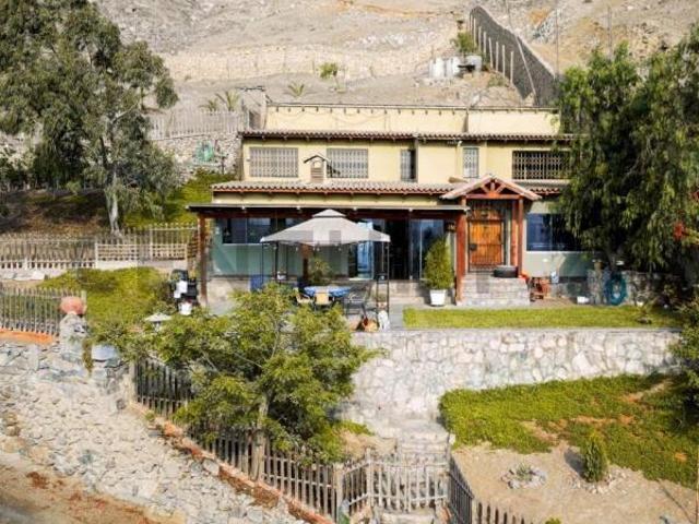 Casa venta en Santiago De Surco, Lima Metropolitana