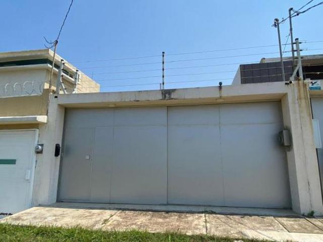 Terreno en venta en María de la Piedad, Coatzacoalcos