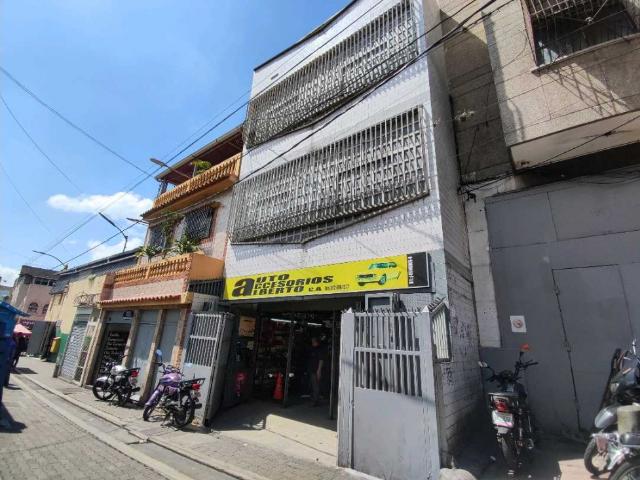 Edificio en venta en Boca De Uchire, Distrito Capital