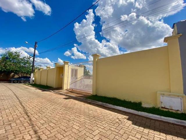 Casa venda em Região Geográfica Imediata do Distrito Federal, Região Integrada de Desenvolvimento do Distrito Federal e Entorno