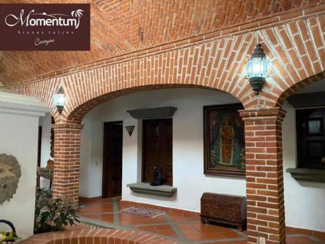 Vendo Hacienda estilo Colonial en Exclusivo fraccionamiento Lomas de Cocoyoc en Morelos