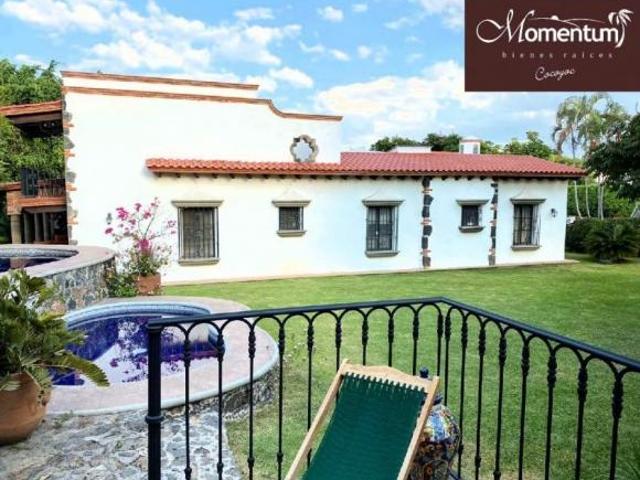 Vendo Hacienda estilo Colonial en Exclusivo fraccionamiento Lomas de Cocoyoc en Morelos