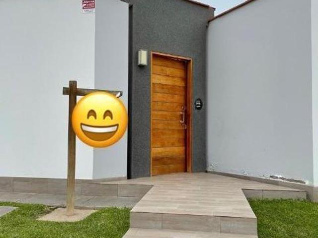 Vendo Hermosa casa en calle Alameda Costa Mar 1, Urb La Encantada, Chorrillos