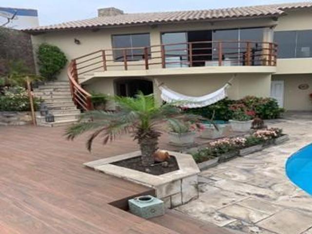 Vendo Hermosa Casa, vta al Mar en Av La Carabela 1, Urb. Villa Hermosa, Ancon