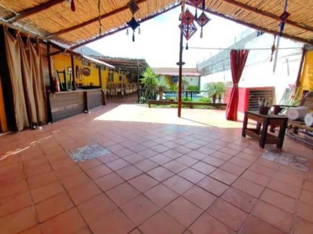 VENDO HERMOSA QUINTA, INCLUYE MOBILIARIO