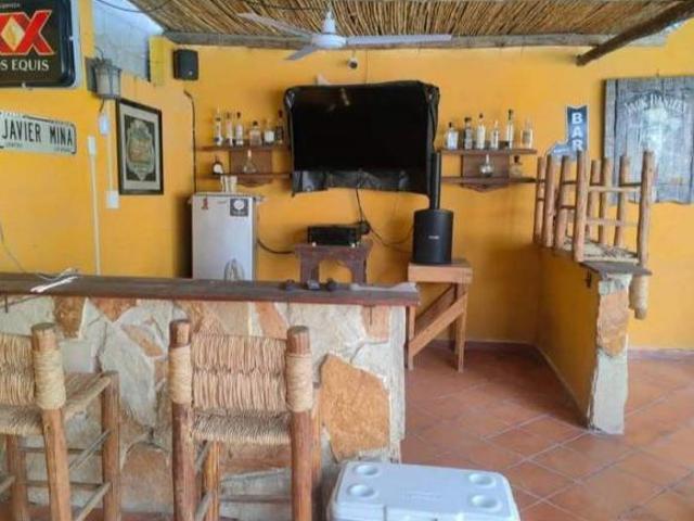 VENDO HERMOSA QUINTA, INCLUYE MOBILIARIO