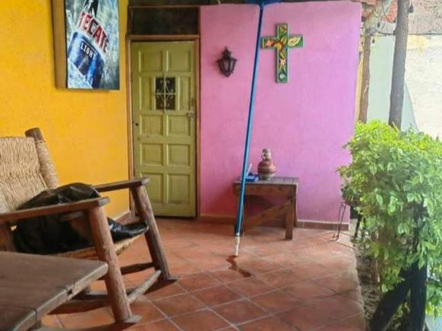 VENDO HERMOSA QUINTA, INCLUYE MOBILIARIO