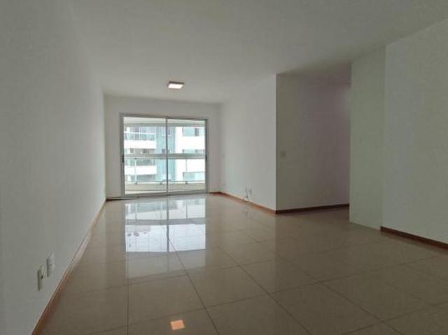 Apartamento venda em Região Geográfica Imediata do Distrito Federal, Região Integrada de Desenvolvimento do Distrito Federal e Entorno